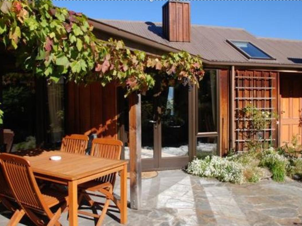 Bed and Breakfast Larch Hill Bed & Breakfast Квинстаун Экстерьер фото