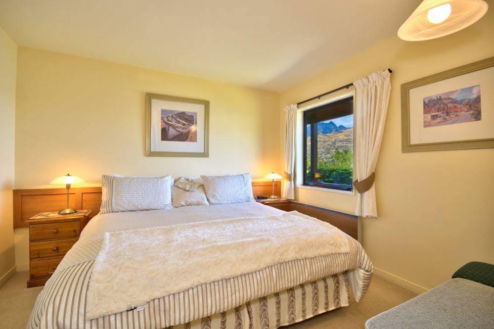 Bed and Breakfast Larch Hill Bed & Breakfast Квинстаун Экстерьер фото